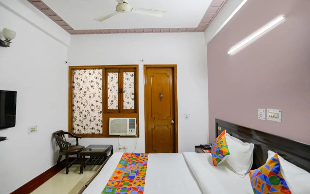 Fabhotel Traika Inn
