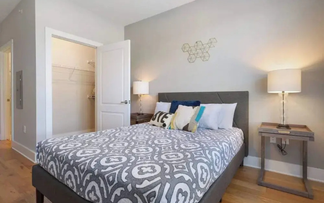 Luxurious Downtown Condo