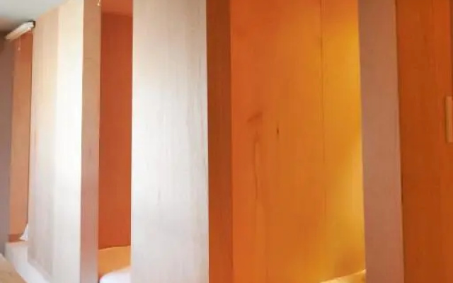 hostel mog