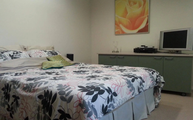 Golden Caves - Bed & Breakfast