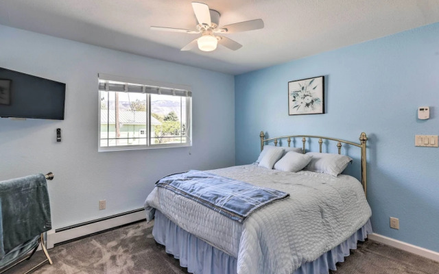 Picturesque Palisade Home: Mt Garfield Views!