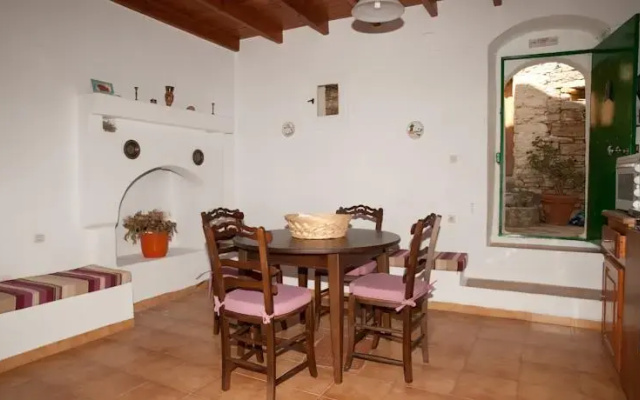 Villa Eftychia