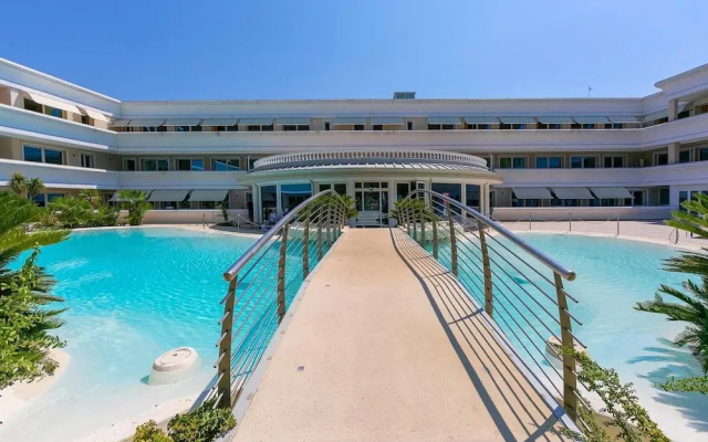 Rivoltella Apt With Pool 600m From Lake