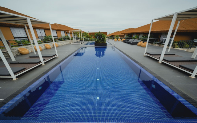 Monkeys Canopy Resort