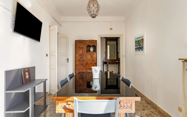 Irnerio Apts - Black Widow by Wonderful Italy