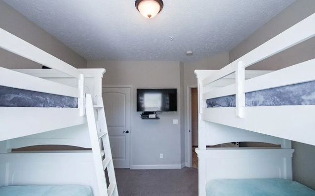 Top Tee A 3 Bedroom Condo