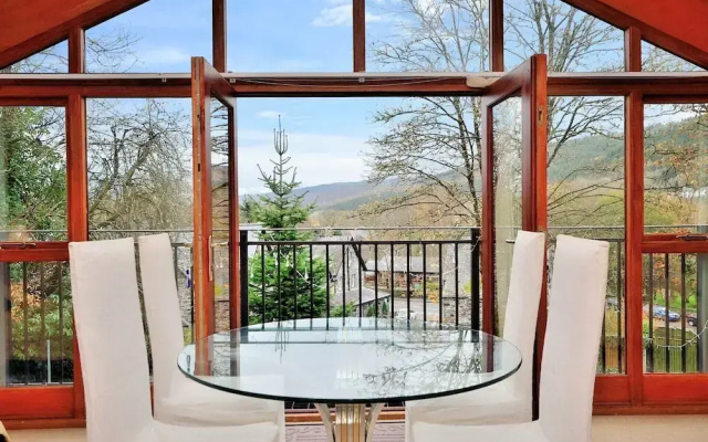 Betws Y Coed Holiday Home by Guestz