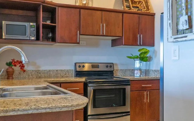 Ocean View Luxury Condo at Flamingo Towers