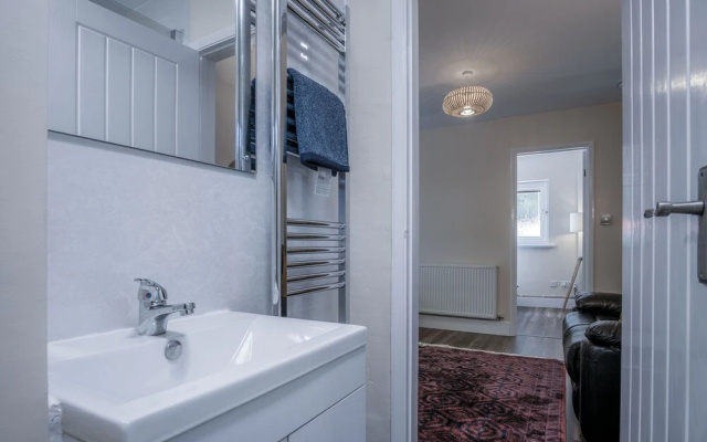Croft Court - 1 Bedroom Apartment - Tenby