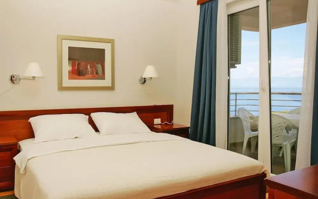 Apartment in Veli Losinj by the Beach