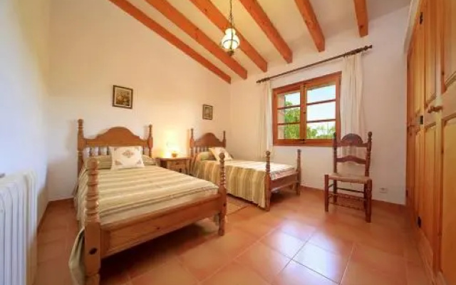 Attractive Villa Pera