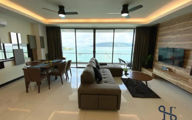 Homesuite' Home at Oceanus Pelagos