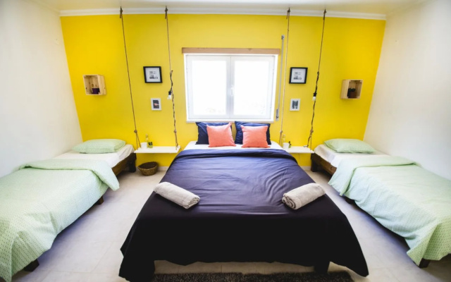 Pineapple Surf House