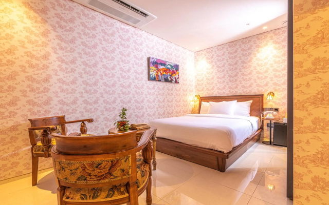 Le Mong Hotel