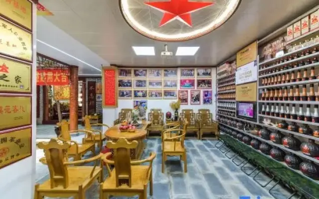 Bingxu and Military Theme Homestay