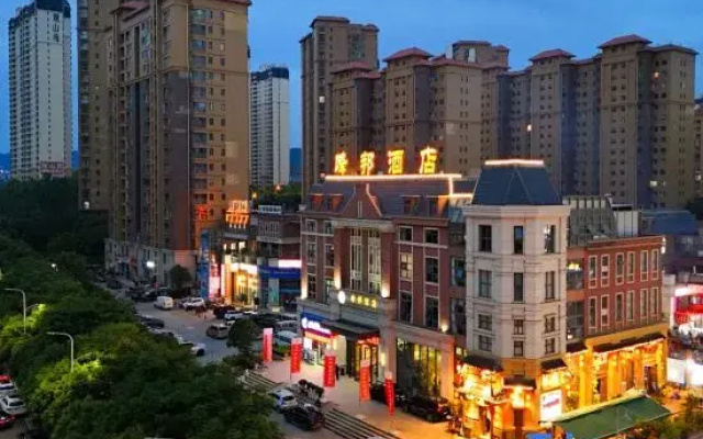 Fengbang Hotel (Kunming University Town South Metro Station)