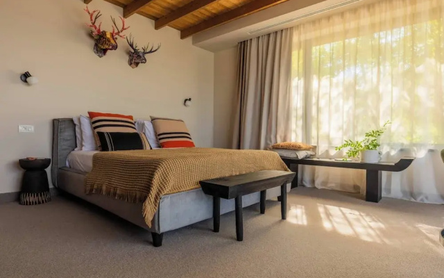 The Pines Bucegi Lodge