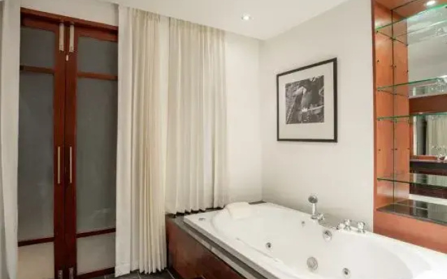 Villa In The Park(No Front Desk Contact The 5 Days In Advance)