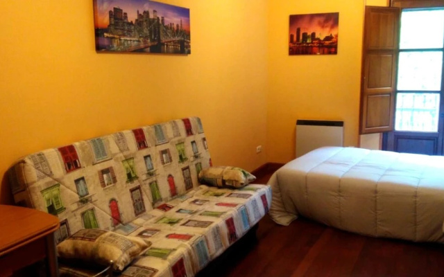 Studio in Salamanca, With Wonderful City View, Balcony and Wifi