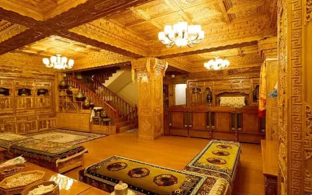 Batang Tuyuqing Inn