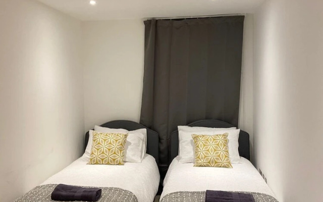 Fabulous 2 bed Apartment in Vauxhall