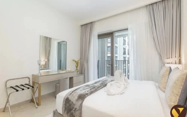 Vogue | Rosewater Creek Beach | Waterfront Living