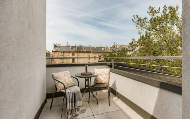Fragola Apartments Artsquare