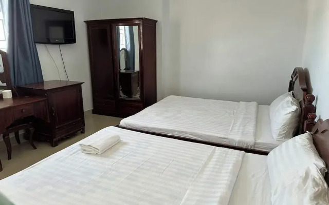 Hoang Tay 2 Hotel by Bay Luxury