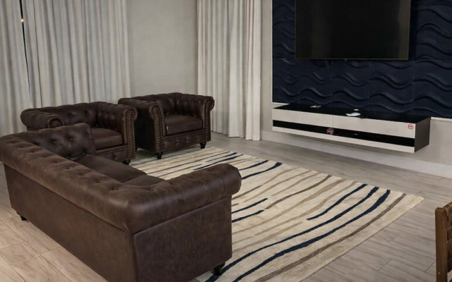 Reunion 3BR Villa Near Disney + Pool Access