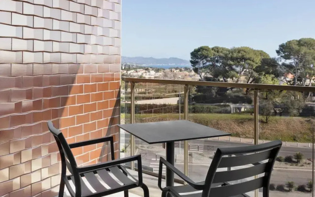 Отель B&B Home La Ciotat