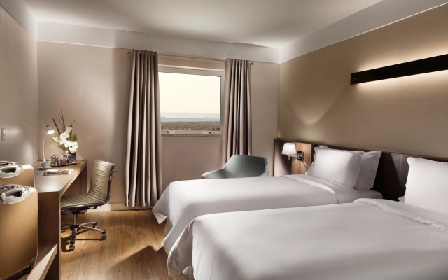 Delmond Hotel