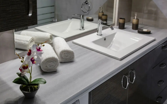 Stunning Apt near Acropolis Museum by GHH