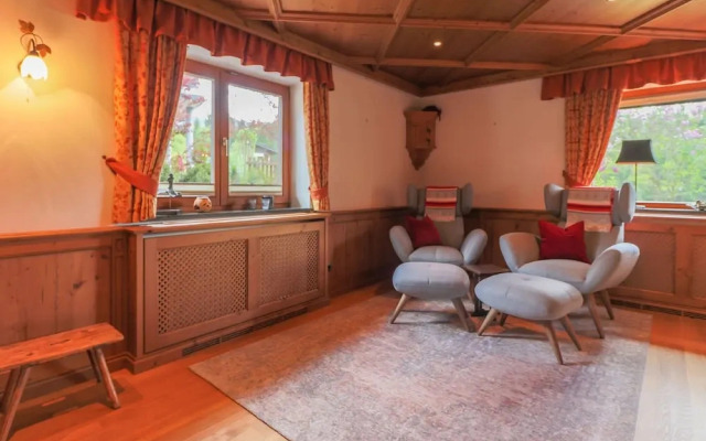 Quaint Holiday Home Tyrol With Garden