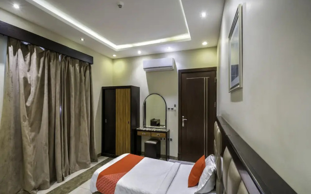 OYO 160 Dotel Suites