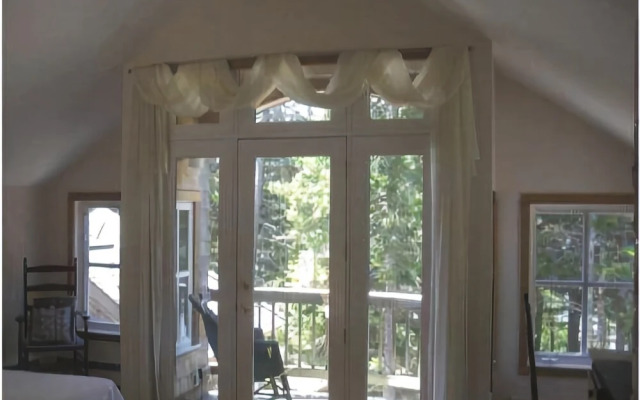 Inner Harbor Retreat - Four Bedroom Home