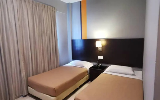 One World Lodging