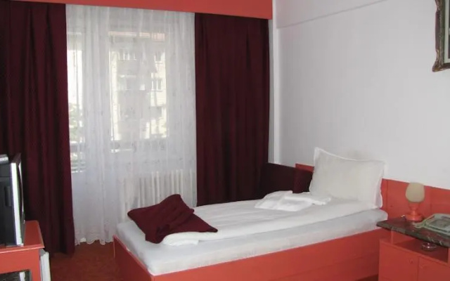 Hotel Hefaistos - Covasna