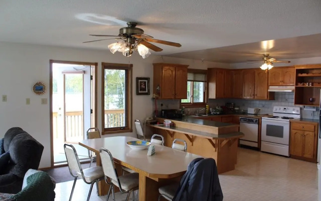 Spruce Forest Lakeside B&B