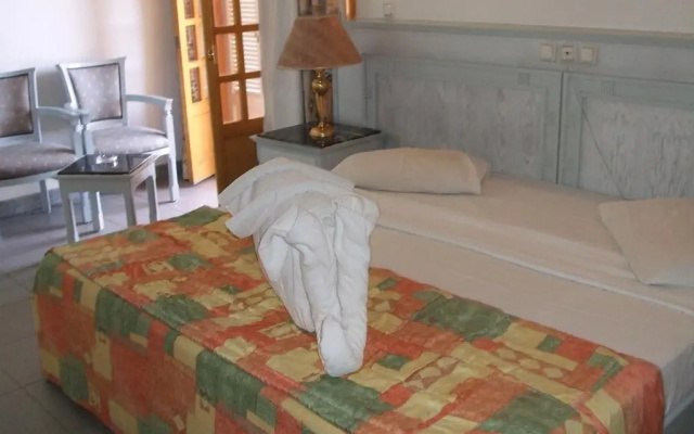 Lotus Luxor Hotel