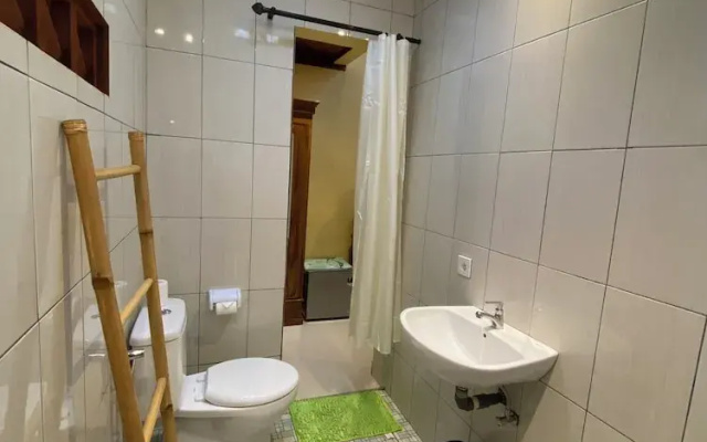 Bali Asli Guest House by EPS