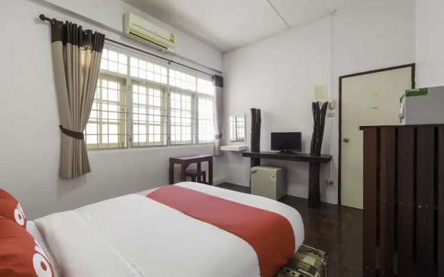 OYO 930 Born Guest House