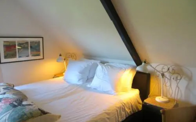 The Black Horse B&B & More