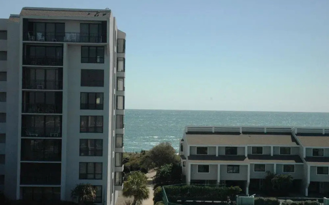 Summer Sands Suites