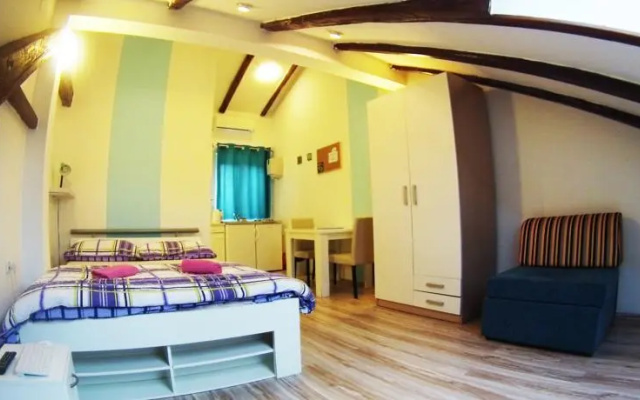 CroParadise Central Suites