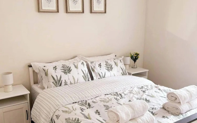 Relaxing Retreat Near Norfolk Broads