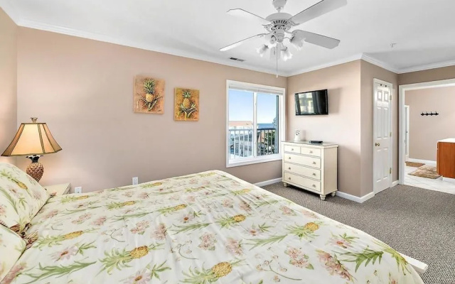 Whispering Sands 401 - 3 Br Condo