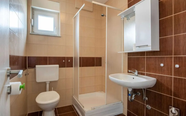 Lovely Apartment in Novalja near Sea Beach & Town Center
