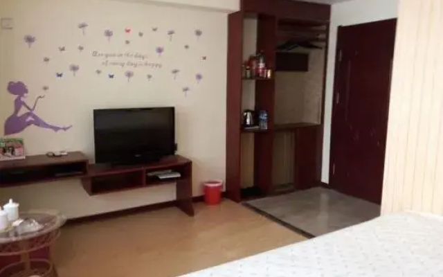 Pingdu Nijia Business Hotel
