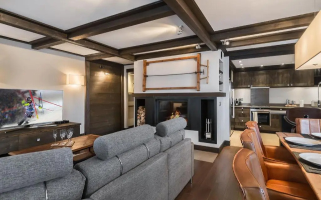 Appartement Courchevel 1650, 5 pièces, 8 personnes - FR-1-563-64