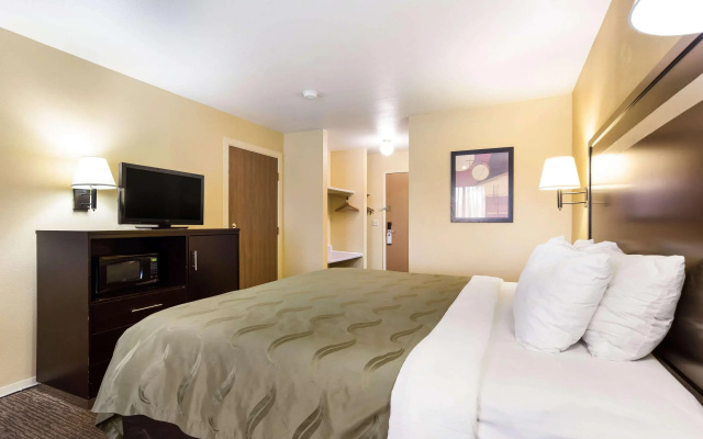 Quality Inn Airport